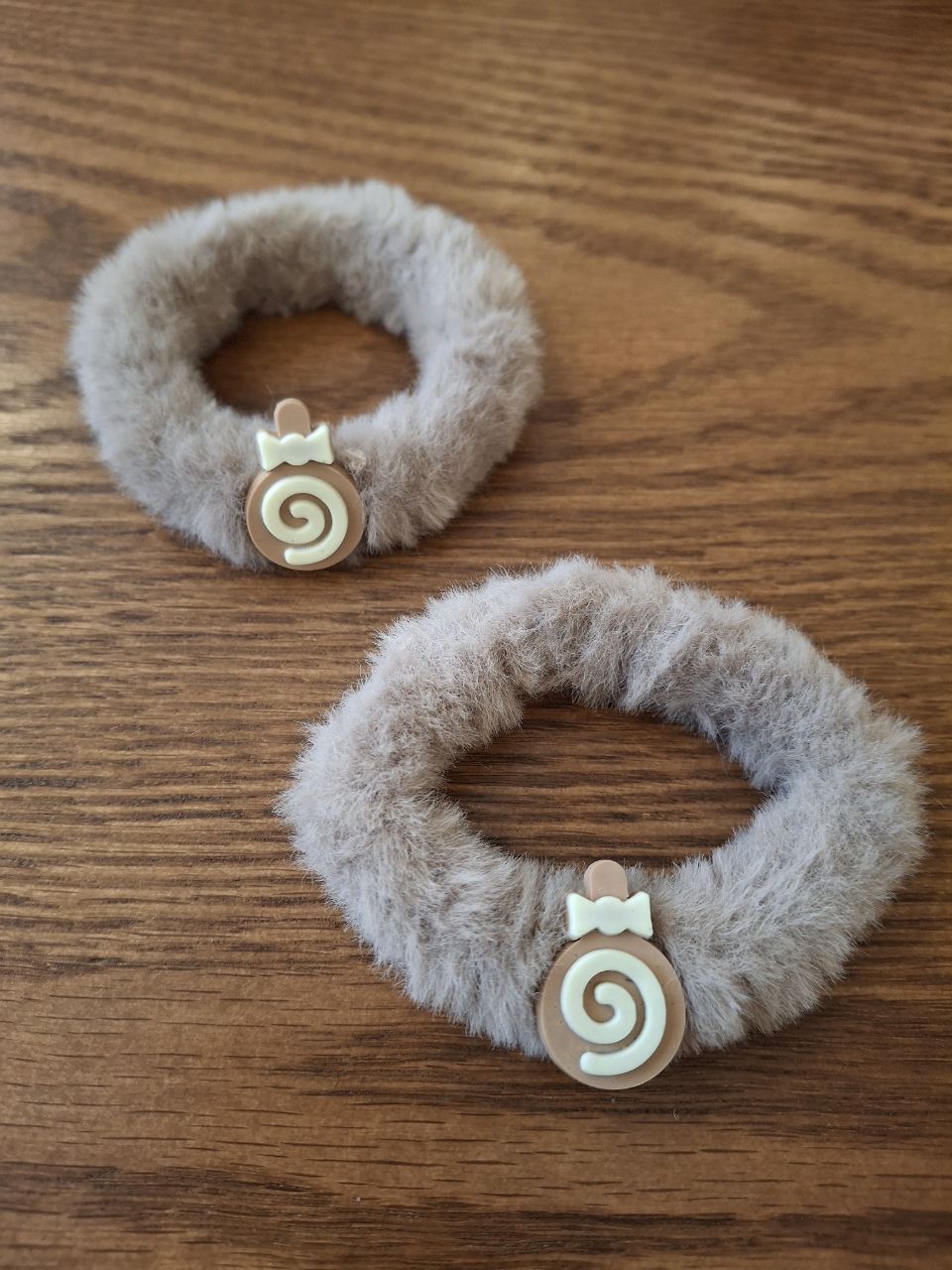 کشموی خزدار پولیشی قه وه ای مدل گرد پاپیونی