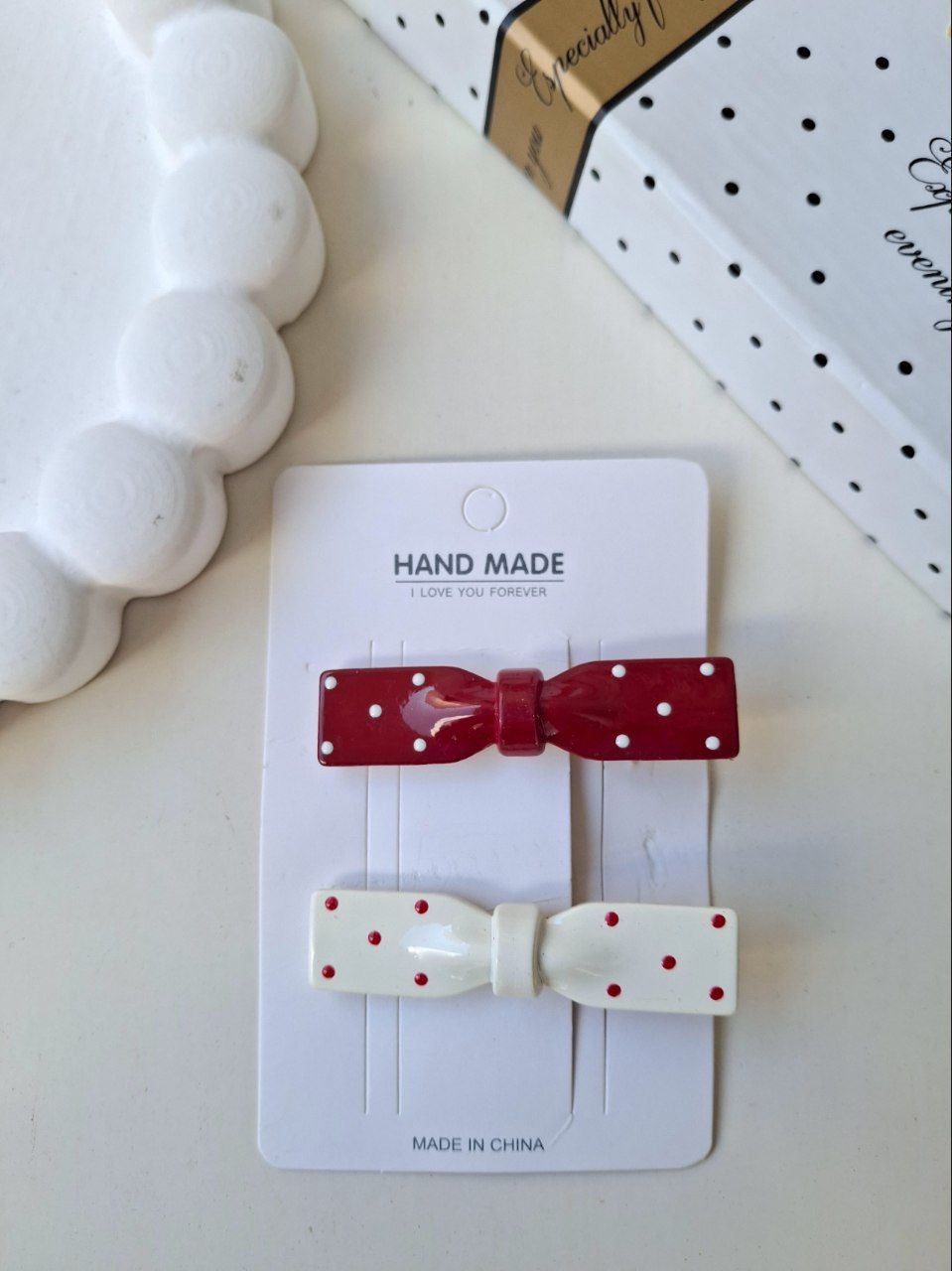 گیره پاپیونی خالدار سفید و قرمز accessoryparnian