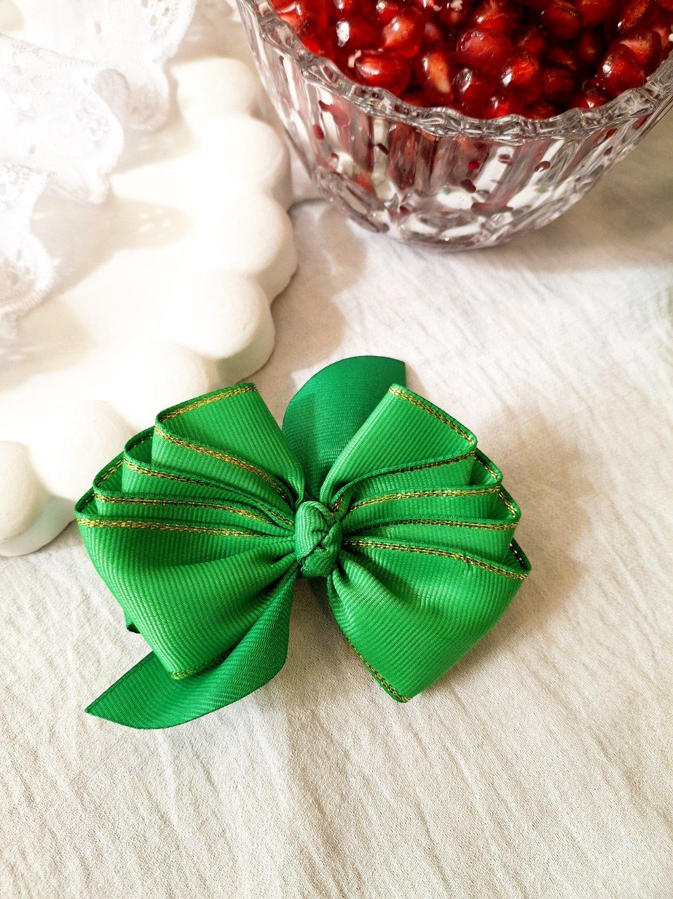 گیره پاپیونی انبری سبز روشن یلدایی